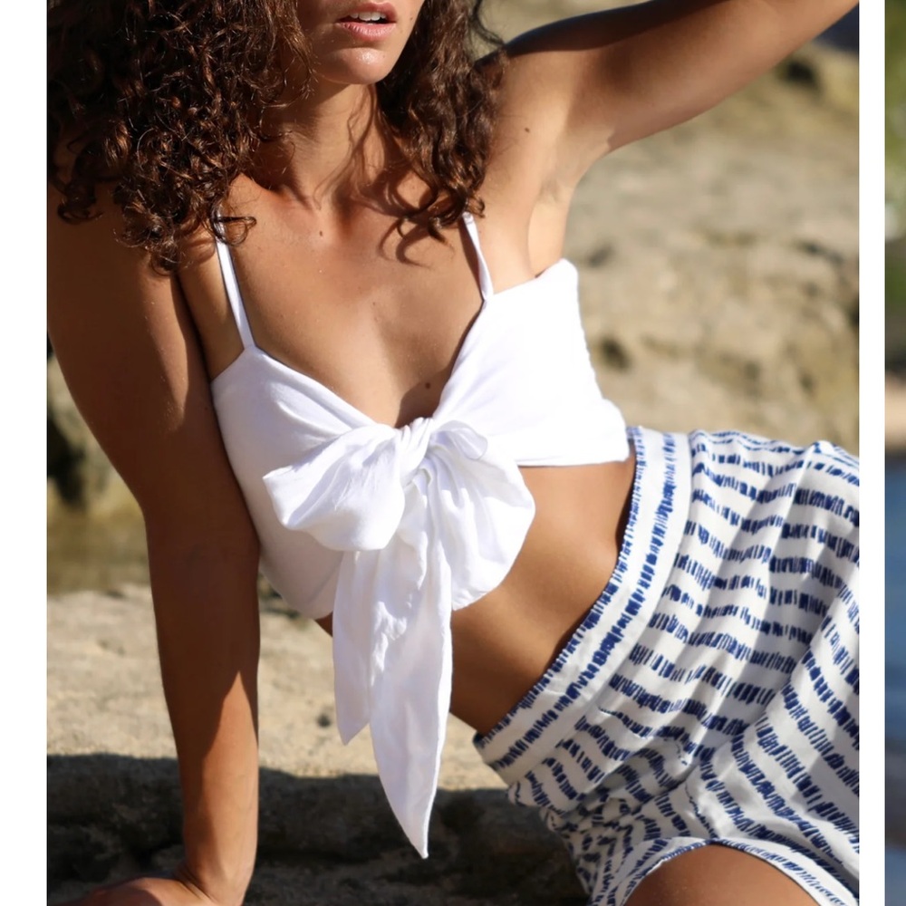 XIX Palms 2 tie tops in BLACK AND WHITE both size XS